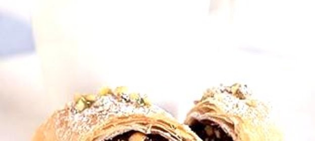 Шоколадно-фисташковые роллы