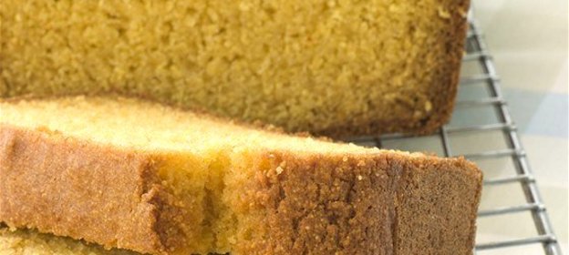 Сладкий кукурузный хлеб с пахтой