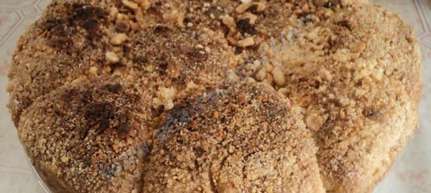 Сладкий пирог из дрожжевого теста в хлебопечке