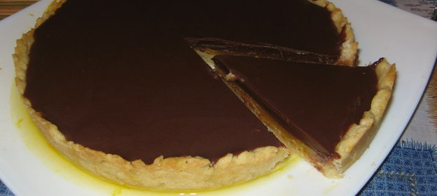 Шоколадный тарт с апельсиновым желе