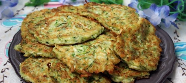 Кабачковые оладьи с плавленным сыром