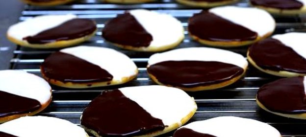 Черно-белое печенье