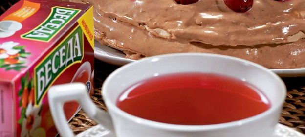 Шоколадная меренга с вишней