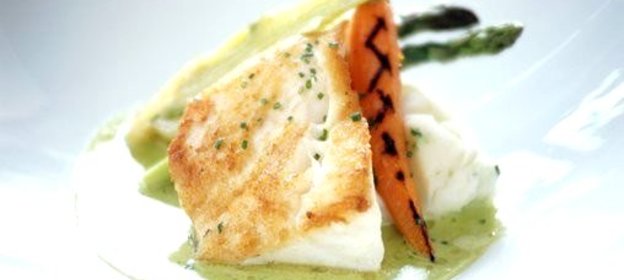 Запеченое филе морской щуки с сырным пюре