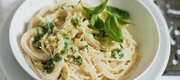 Сливочная лапша с травами