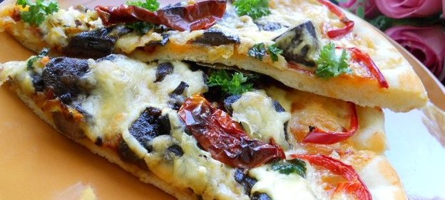 Пицца с лесными грибами