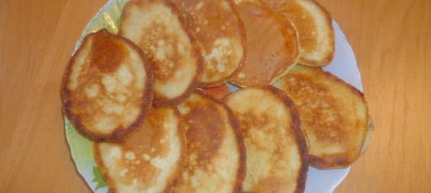 Банановые оладьи с бананом