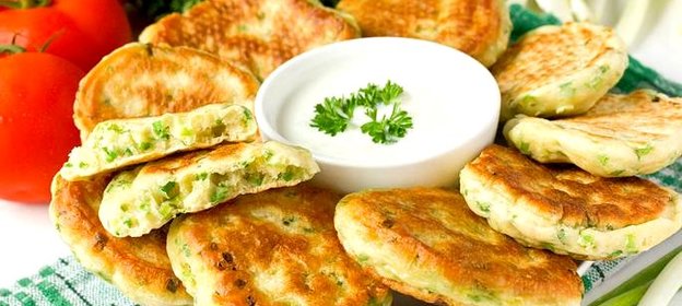 Оладьи с зелёным луком