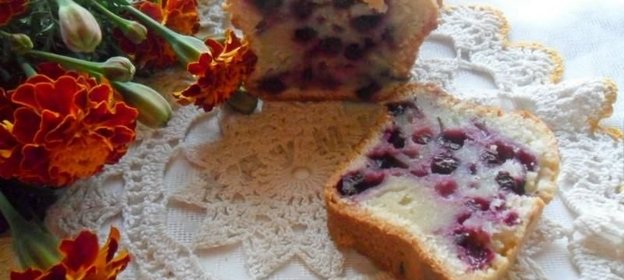 Кекс с ягодами