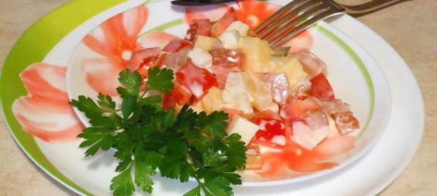 Салат Праздничный с ветчиной и перцем