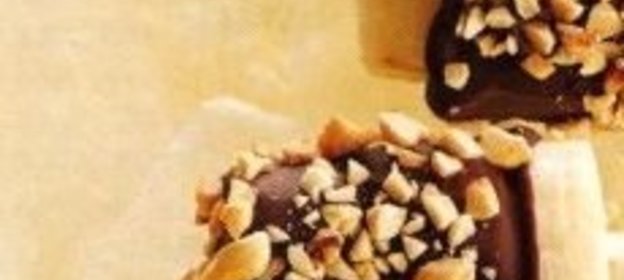 Банановый десерт на шпажках