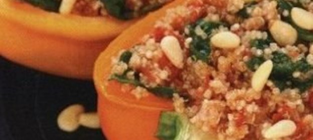 Лапша соба с перцем и огурцами