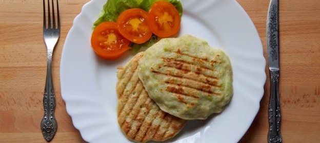 Кабачковые оладьи с чесноком