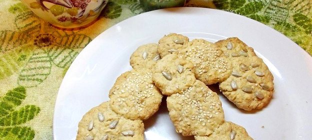 Печенье с овсяными хлопьями и кунжутом