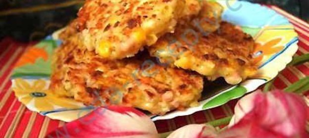 Оладьи из тыквы с колбасой