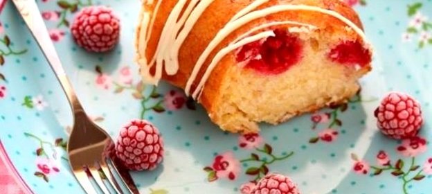 Ягодный кекс с глазурью