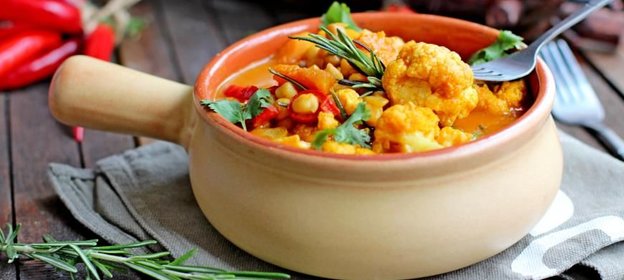 Карри из овощей и нута