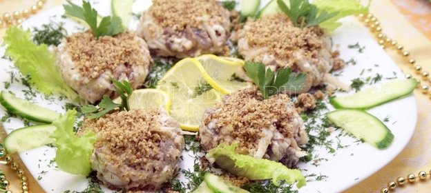 Лапша с красными, зелеными бобами и нутом