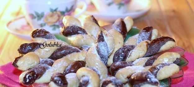 Печенье Сахарные косички с шоколадом