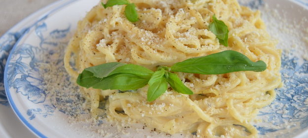 Спагетти с чечевично-лимонным соусом