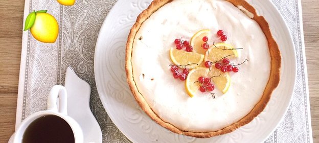 Лимонный пирог с безе