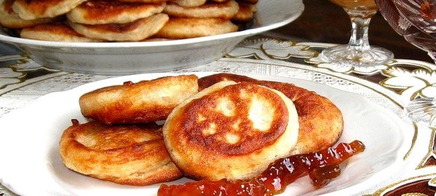 Оладьи без яиц на кислом молоке