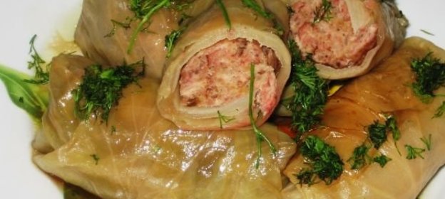 Тартинки с кальмаром и морской капустой