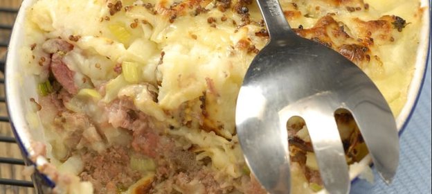 Запеканка из картофеля и лука-порея