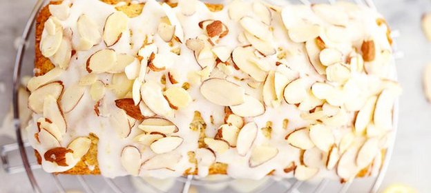 Лимонный кекс с миндалем и маком