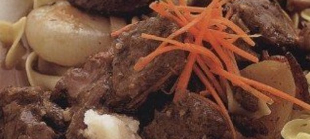 Говядина тушеная с темным пивом