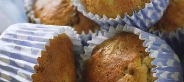 Маффины с бананами и финиками