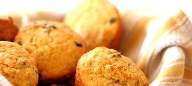 Цитрусовые маффины со смородиной