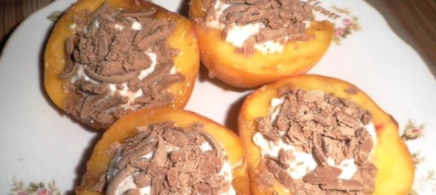 Десерт Персиковое наслаждение с творогом и шоколадом