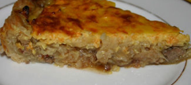 Пицца с печенью и капустой