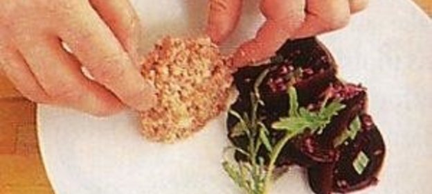 Кисло-сладкий свекольный салат