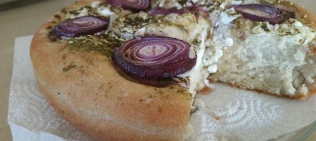 Луково - сметанный хлебушек или пышечка