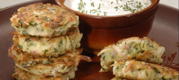 Картофельные оладьи с ветчиной