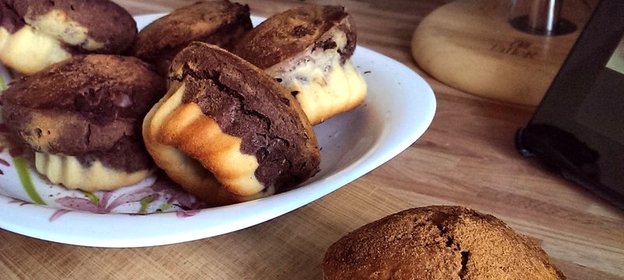 Кекс на кефире с изюмом и орехами