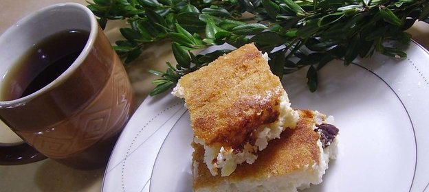Творожная запеканка с рисом и изюмом