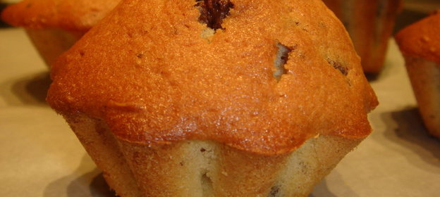 Маленькие кексы с изюмом