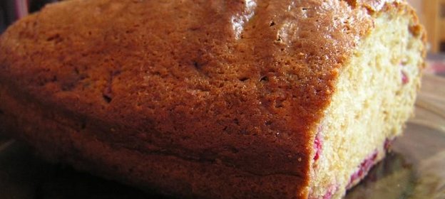 Кекс с клюквой