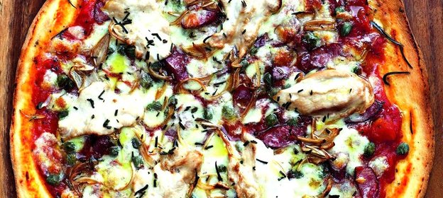 Пицца с цесаркой с ароматом барбекю