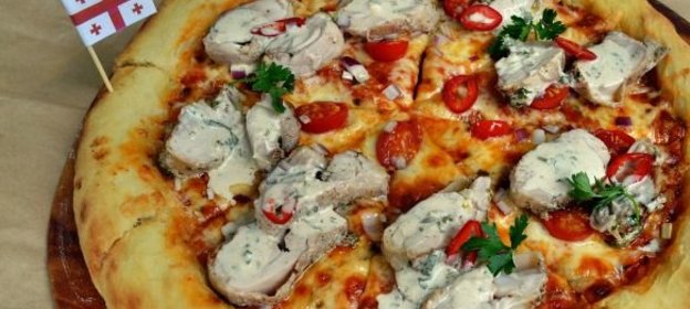 Пицца с цыпленком «шкмерули»