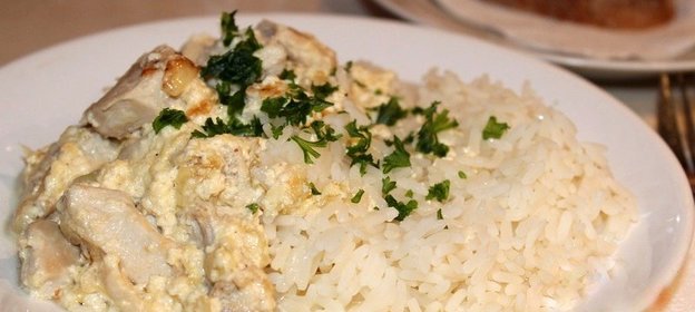 Куриная грудка со сметаной в мультиварке