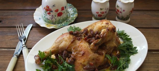 Курица фаршированная (в духовке)