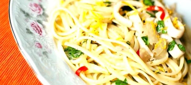 Спагетти с кальмарами