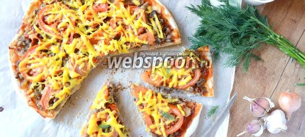 Острая пицца с говяжьим фаршем и грибами