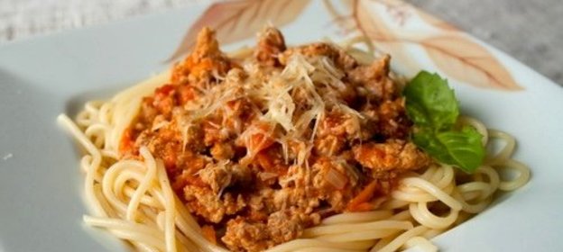 Паста с мясным соусом