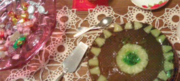 Кекс с желейными прибамбасами