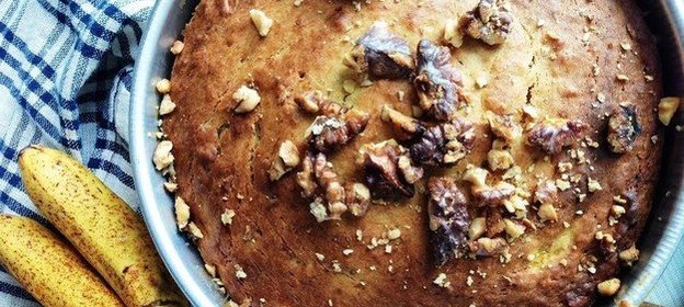 Банановый кекс с манго